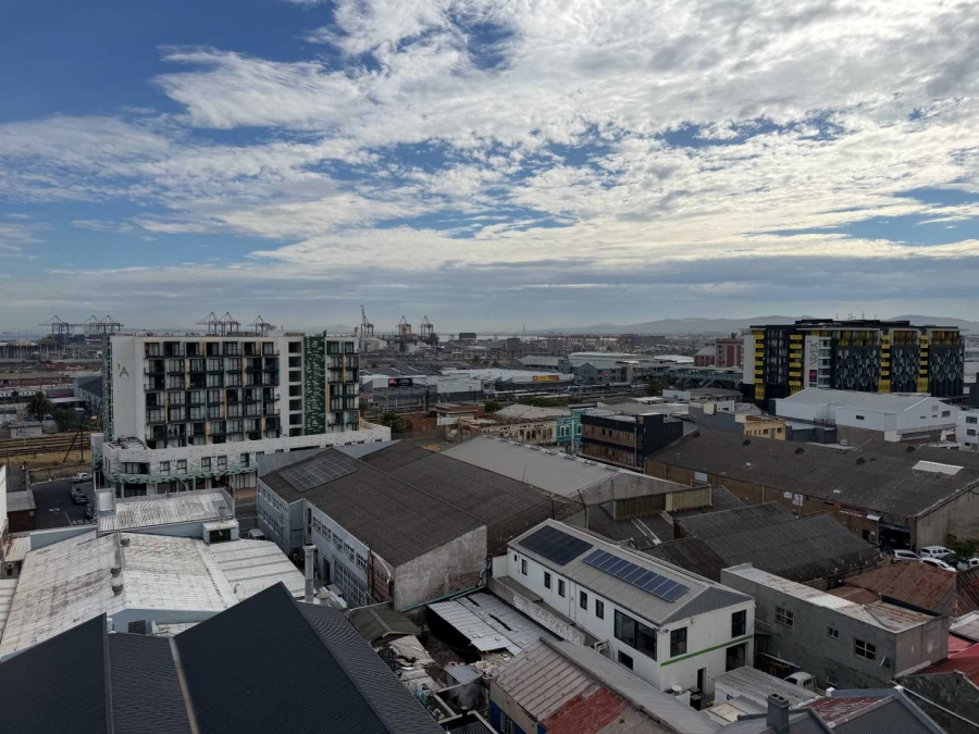 To Let 2 Bedroom Property for Rent in Woodstock Western Cape